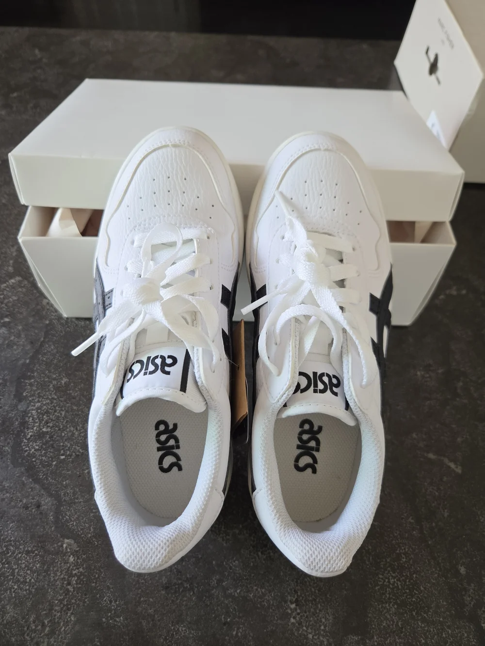 ASICS White Low-Top Platform Sneakers - Black Stripes - Size 6 Women - NWT - Picture 4 of 8
